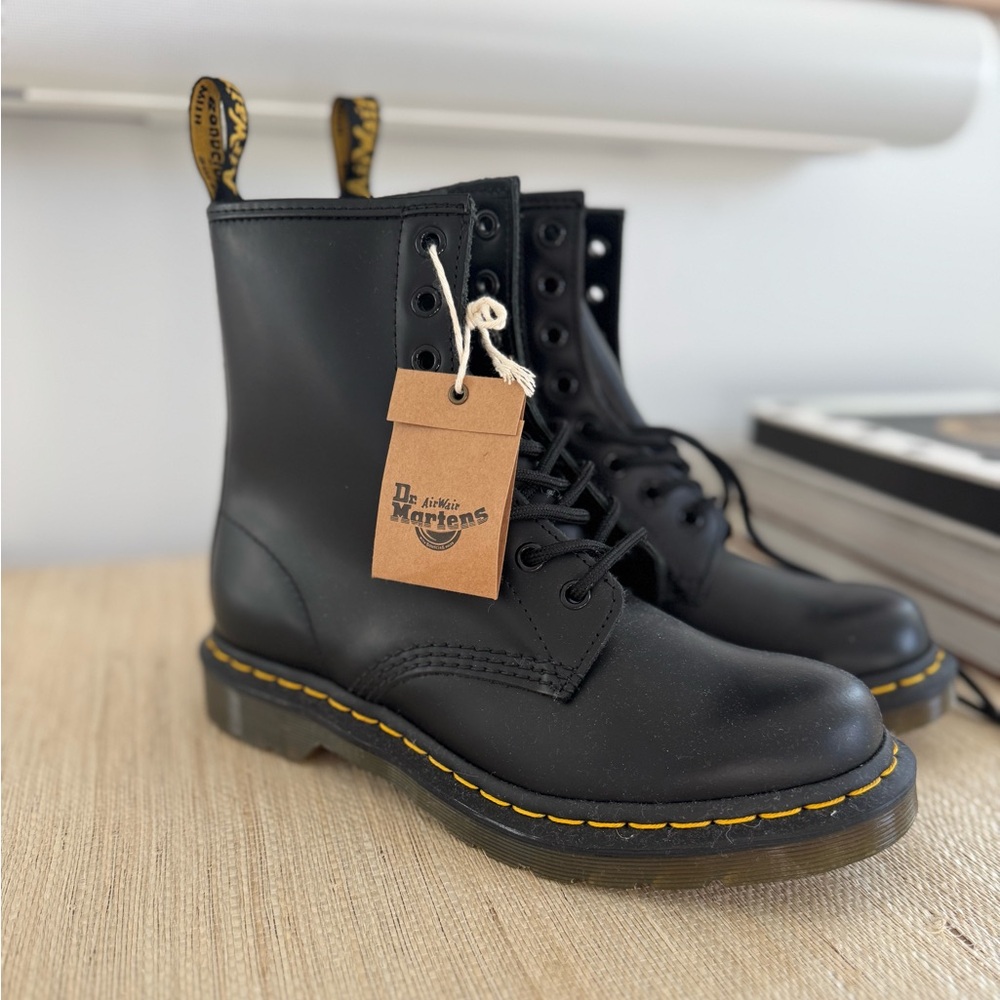 Dr. Martens 1460 Smooth Leather Lace Up Boots, size 8